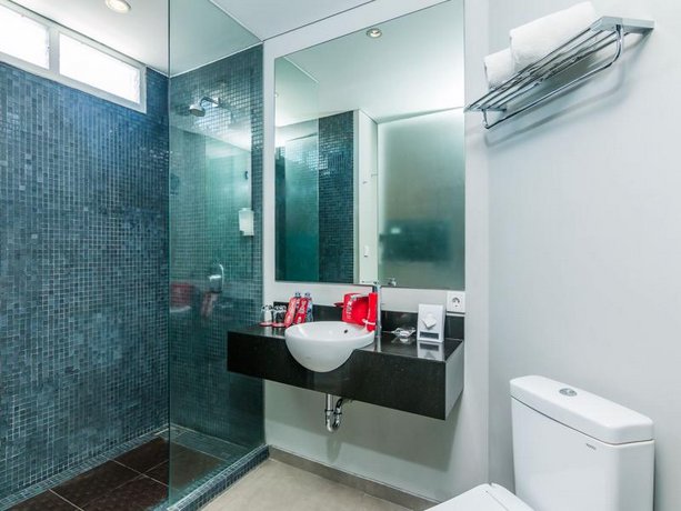 ZEN Rooms Melasti Legian Kuta