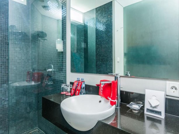 ZEN Rooms Melasti Legian Kuta
