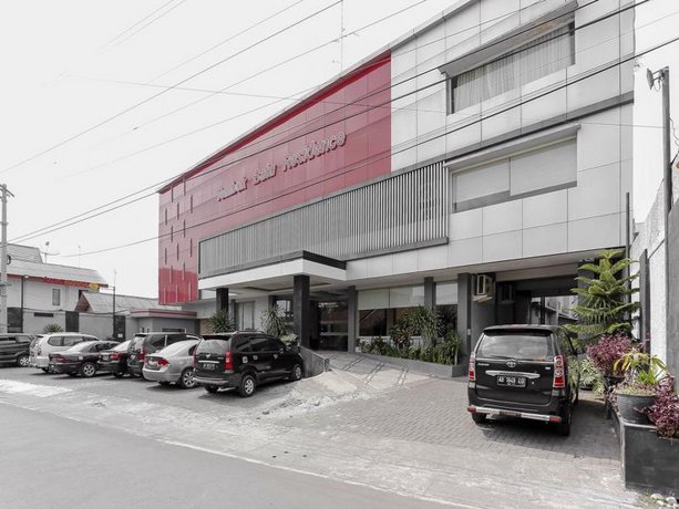 RedDoorz near UGM 2