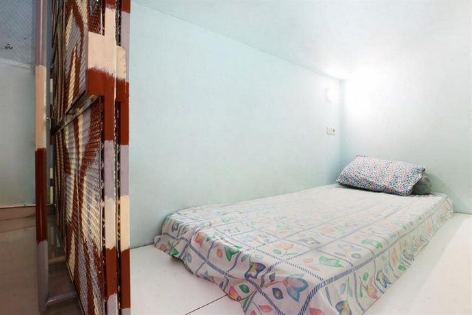 Kabin Kapsul Kayu Jati V Male Only
