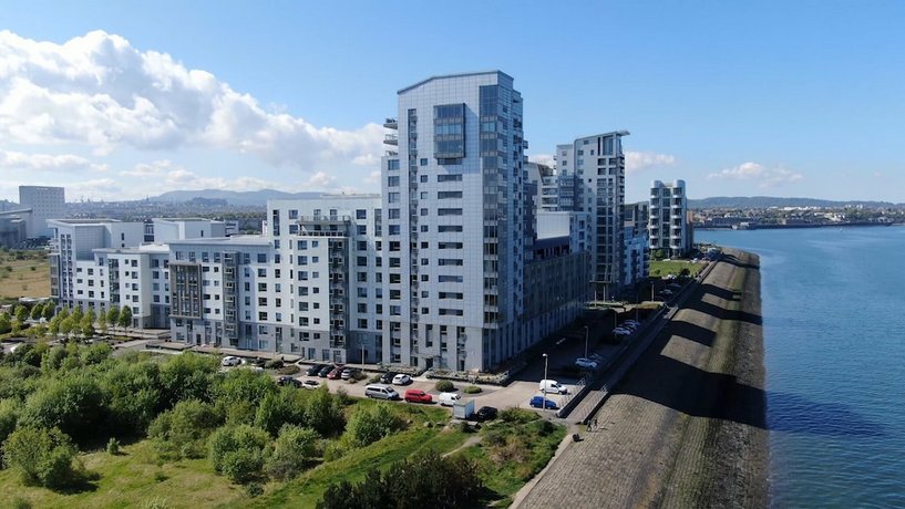 Grand Harbour Apartments