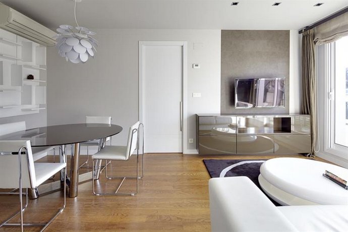 San Martin Terrace Apartment by FeelFree Rentals