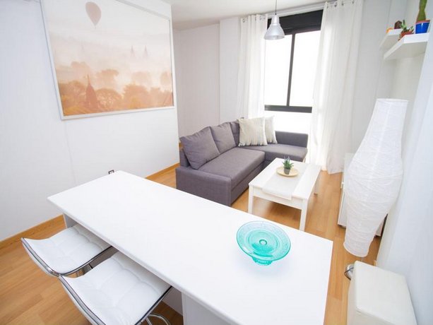 Beautiful one bedroom Refino