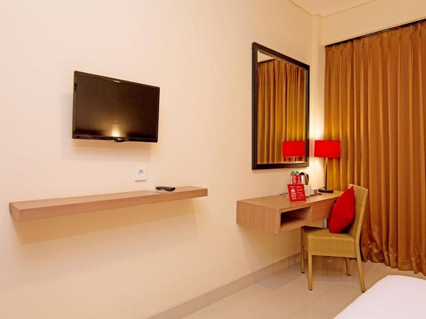 ZEN Rooms Benesari 6 Legian Kuta