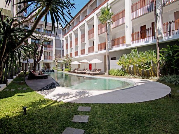 ZEN Rooms Benesari 6 Legian Kuta