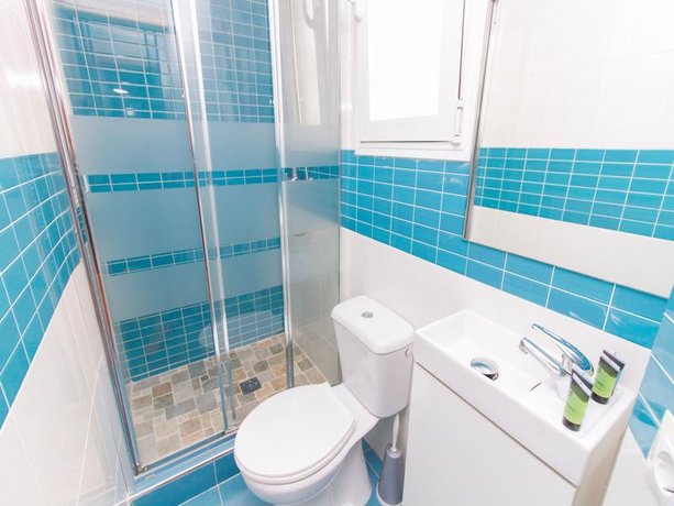 Delightful two bedroom Into Cathedral Square