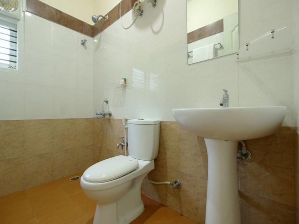 OYO 6633 The Banjaara Suites