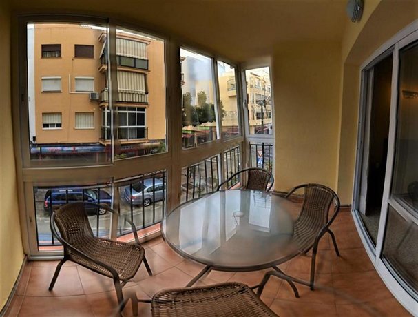 Apartment With 3 Bedrooms in Fuengirola With Balcony - 800 m From the