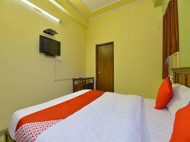 OYO 12957 Hotel Silver Plaza