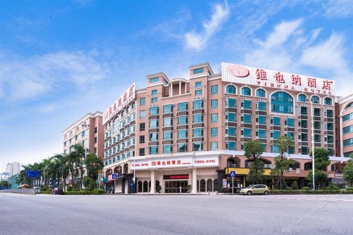 Vienna Hotel Shenzhen Dalang Clothing Base