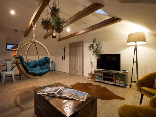 Old Town Boho-Chic Attic with Hanging Chair
