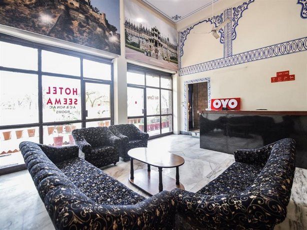 OYO 15212 Hotel Seema