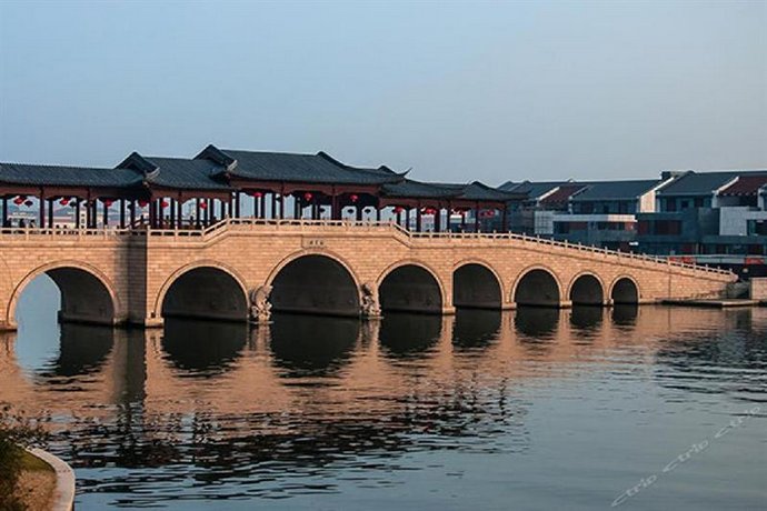 Venice Holiday Hotel Kunshan