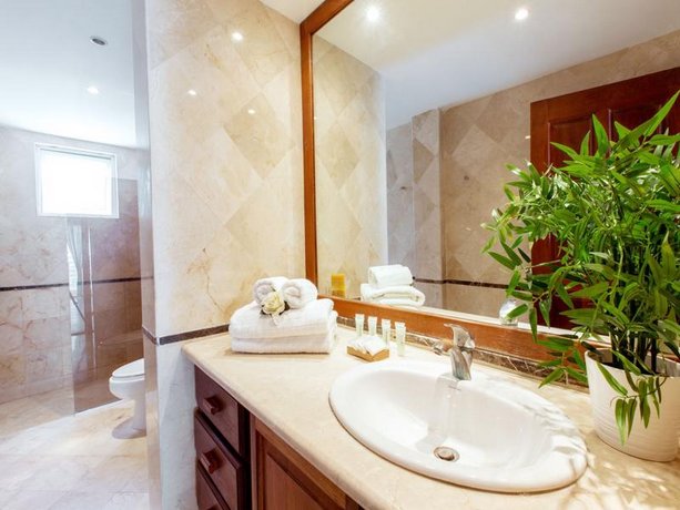 Beach Bungalows Los Corales Club & SPA