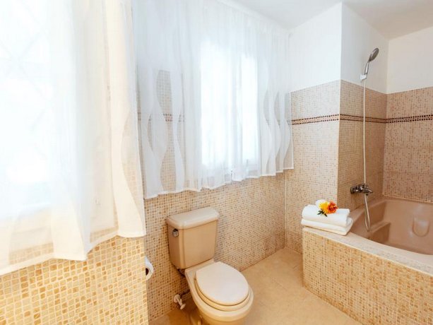 Beach Bungalows Los Corales Club & SPA