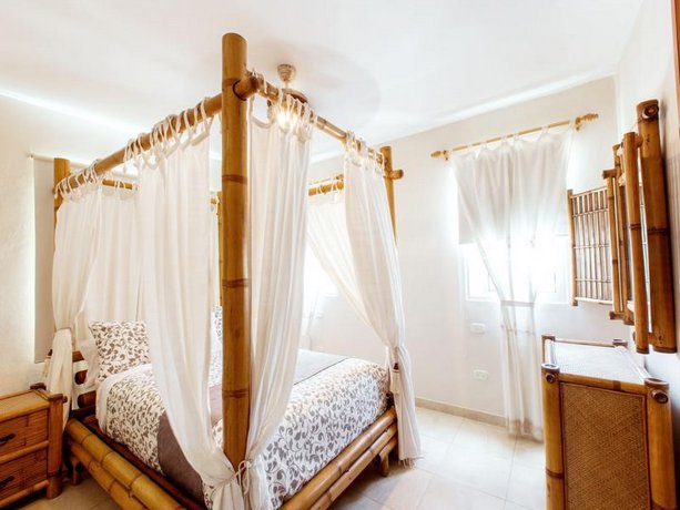 Beach Bungalows Los Corales Club & SPA