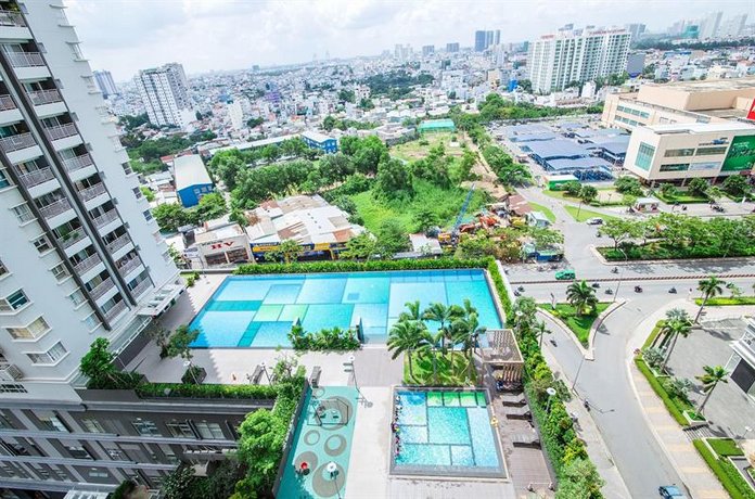 Henry Apartment Sunrise City