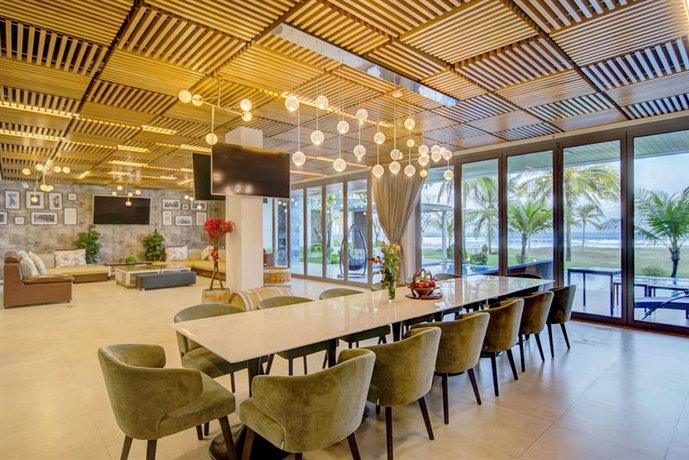 Five Stars 5 Bedrooms Beachfront