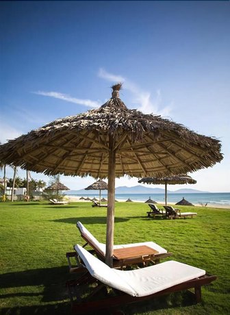 Five Stars 5 Bedrooms Beachfront