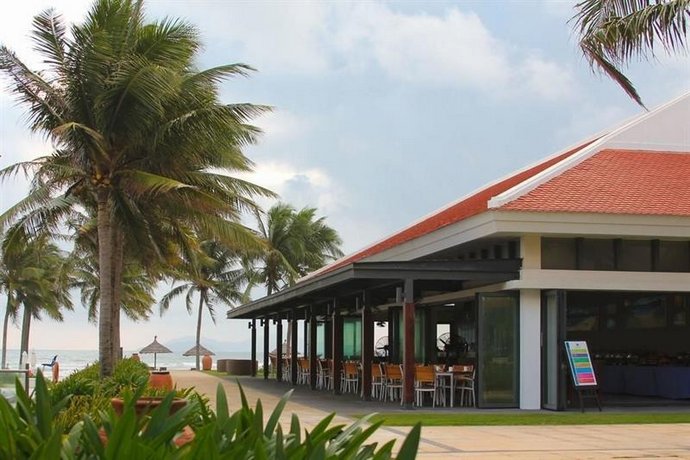Five Stars 5 Bedrooms Beachfront