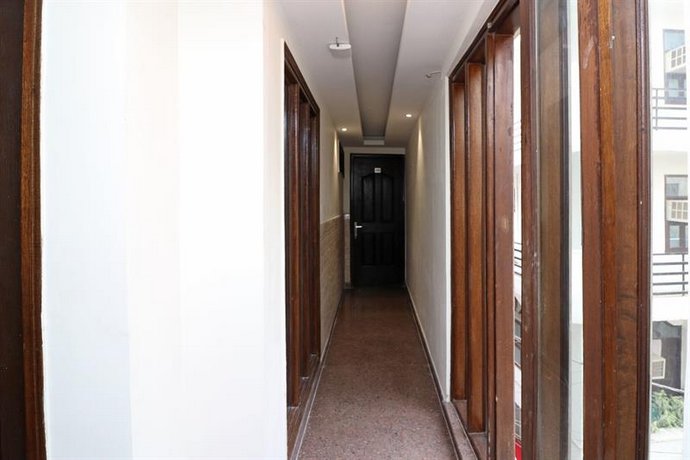 OYO 17336 Flagship Sector 23 Rohini