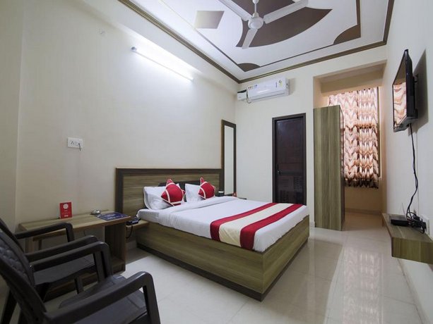 OYO 6670 Hotel Himalaya Tower