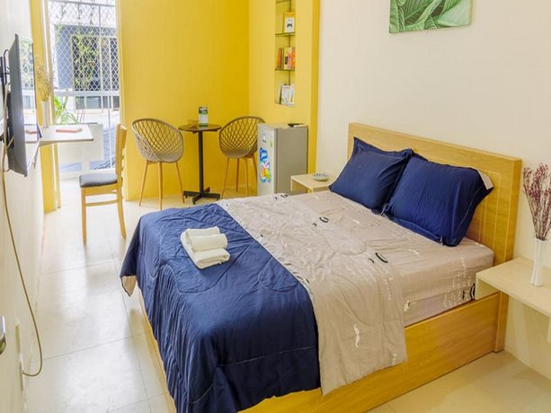 SaunterBird Bui Vien Homestay
