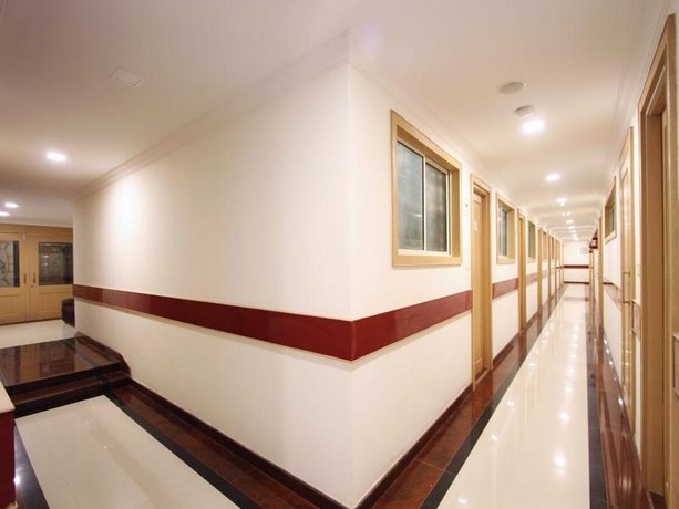OYO 4645 Span Suites
