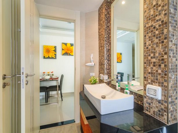 Cosy Beach View Condominium