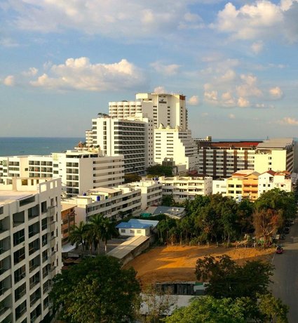 Cosy Beach View Condominium