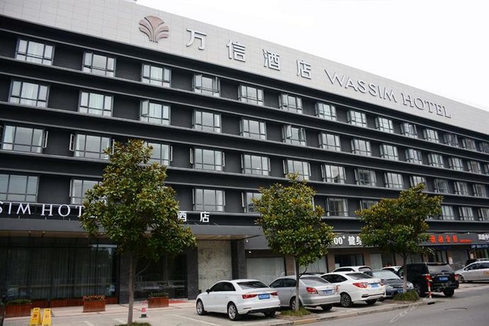 Leisure Commercial Hotel