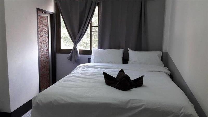 Sunday Backpackers - Hostel