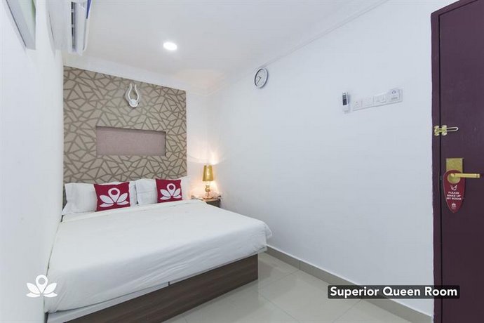 ZEN Rooms Poorna Hotel