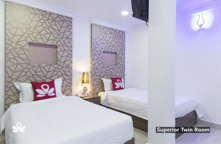 ZEN Rooms Poorna Hotel