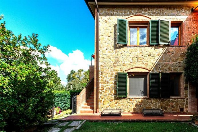 Calanchi Apartments