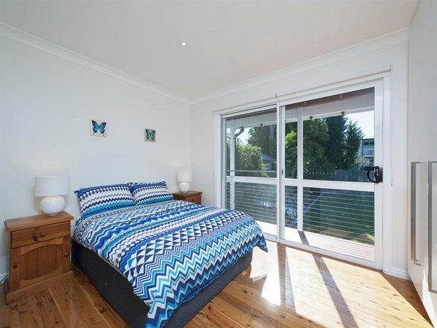 Rubys Retreat' 44 Achilles Street - pet friendly aircon & boat parking