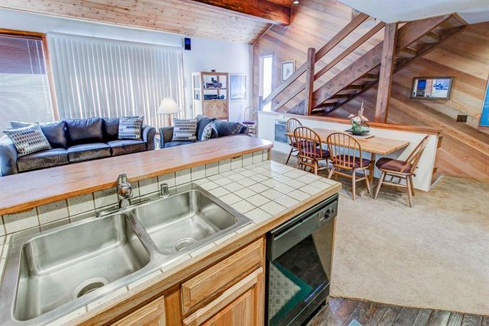 Canyon Ski Racquet 1 - Two Bedroom Condo