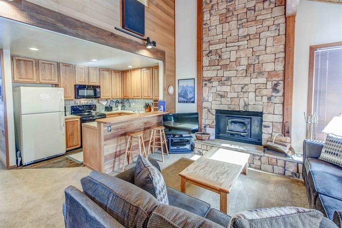 Canyon Ski Racquet 1 - Two Bedroom Condo