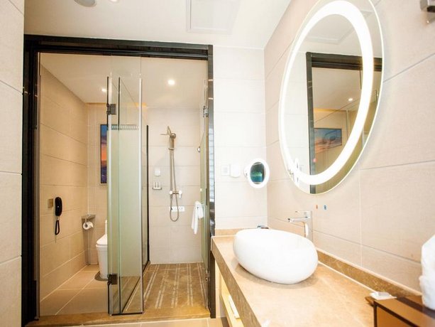 Lavande Hotel Guangzhou Panyu Changlong Zhong Hua Food City Branch