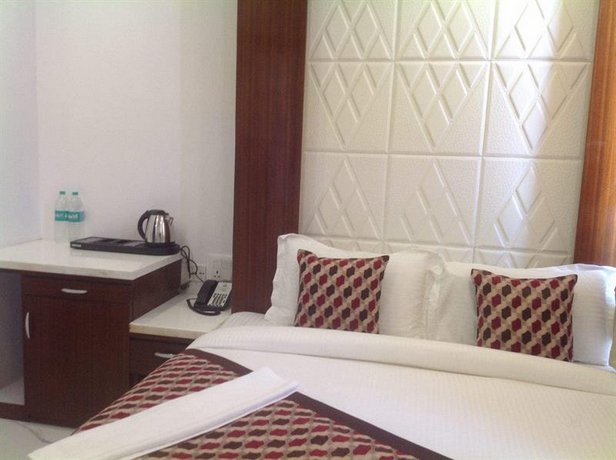 Capital O 30363 Jannat Residency