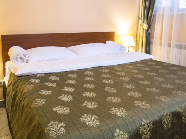 Maleton Hotel Garibaldi