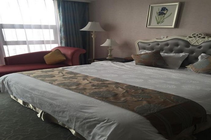 T-Longee Hotel