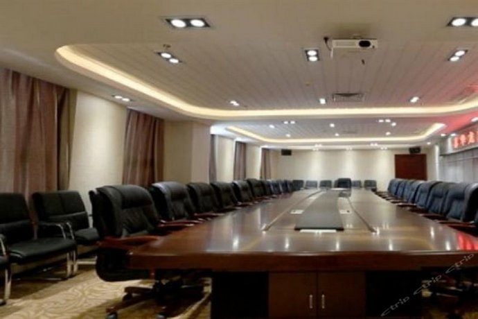 T-Longee Hotel