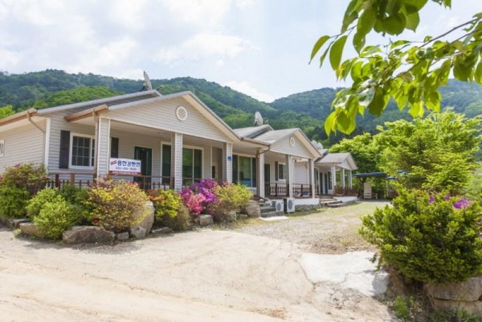 Hongchen Norumok River Pension