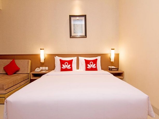 ZEN Rooms Benesari 6 Legian Kuta