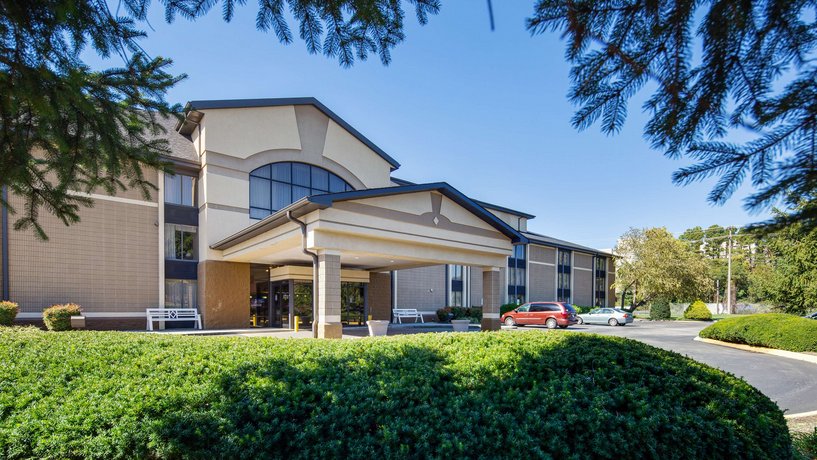 BEST WESTERN Plus Cedar Bluff Inn