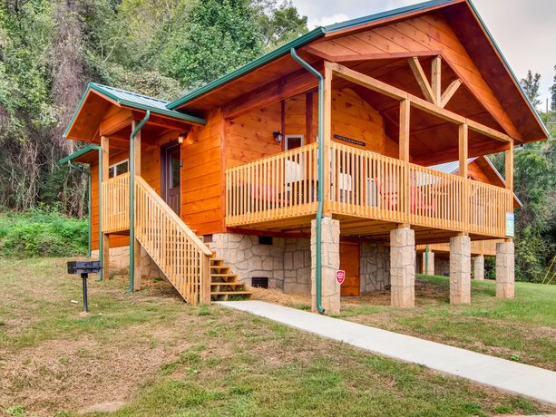 River Romance 2328 - One Bedroom Cabin