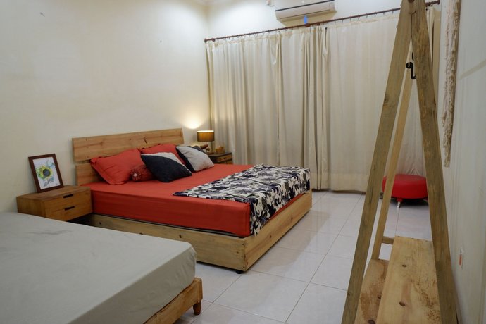 Oke Baik Hostel