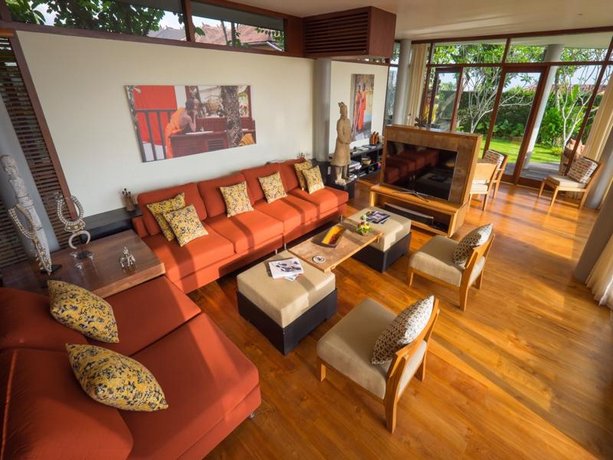 The Colonnade by Exotiq Villa Holidays