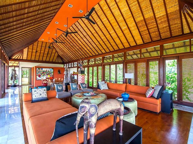 The Colonnade by Exotiq Villa Holidays